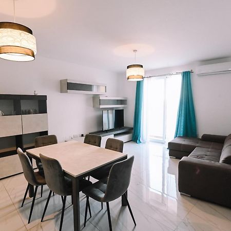 Spacious 3 Bedroom In Sliema! מראה חיצוני תמונה