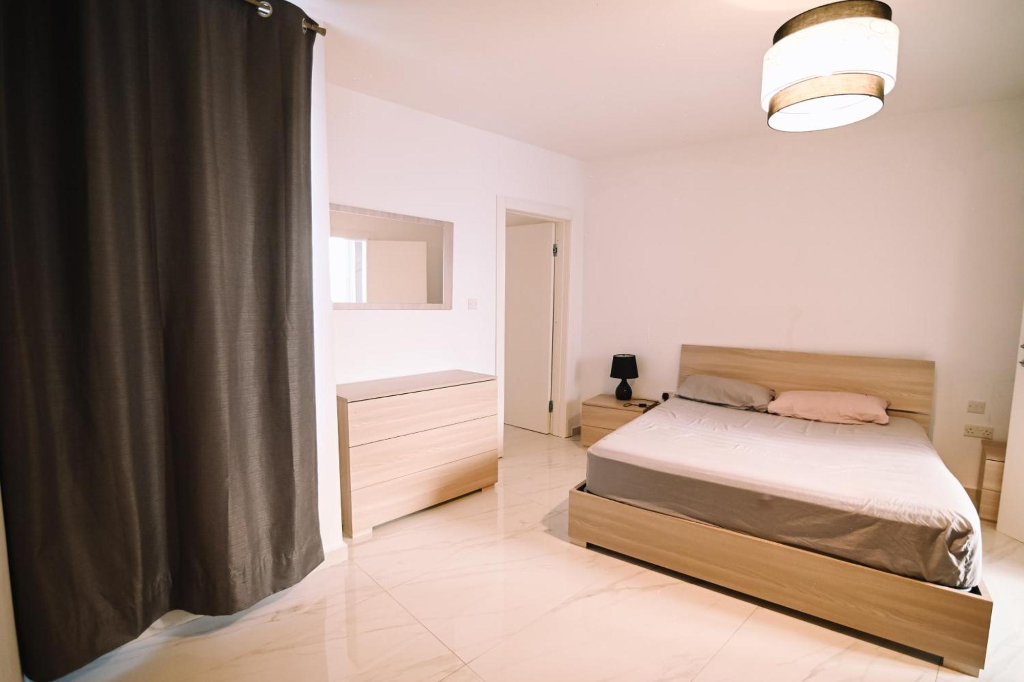 Spacious 3 Bedroom In Sliema! מראה חיצוני תמונה