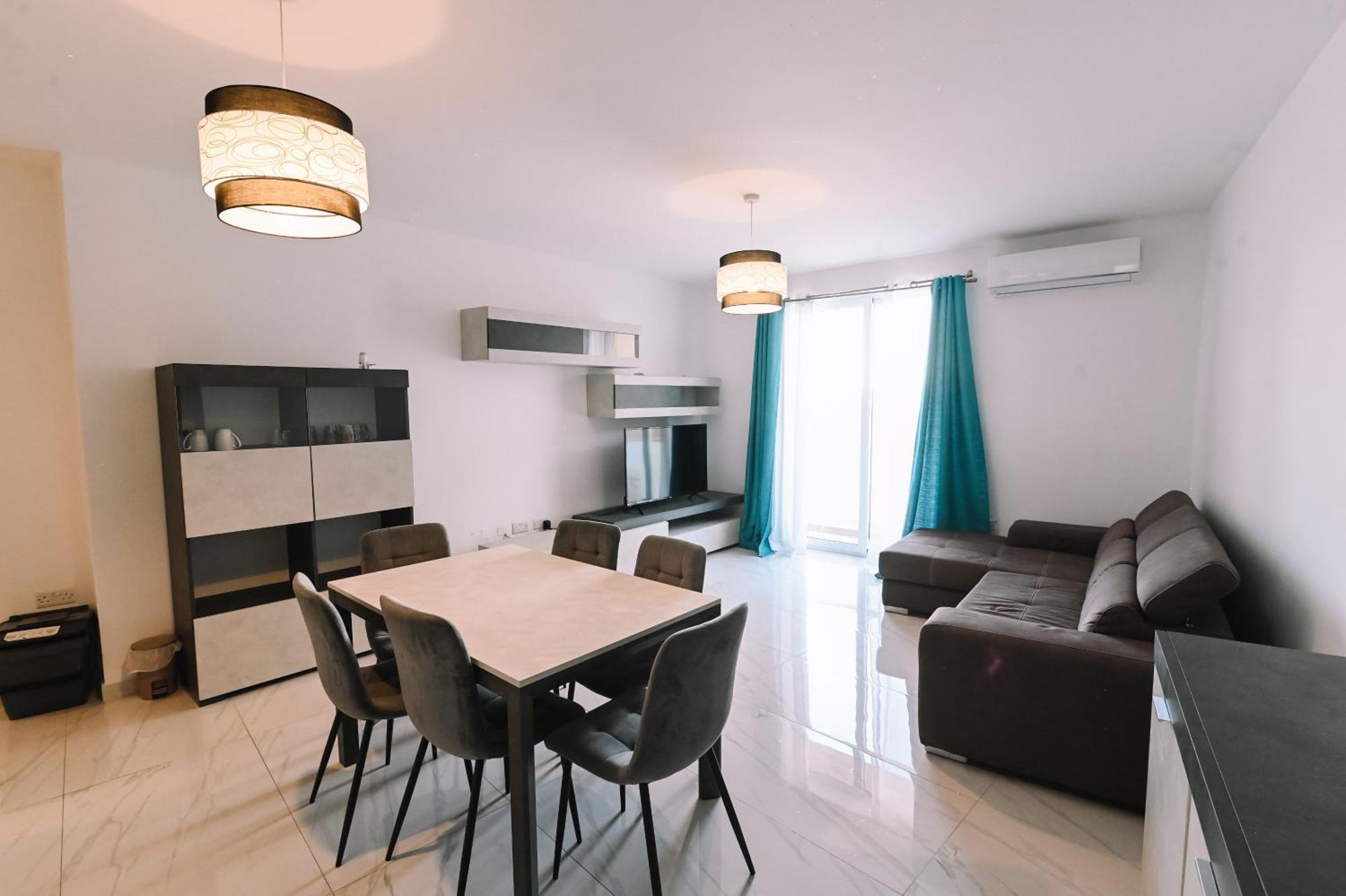 Spacious 3 Bedroom In Sliema! מראה חיצוני תמונה